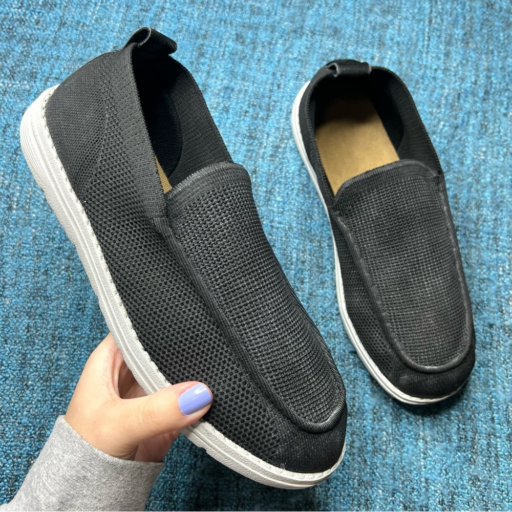 Itazero Slip On Loafers in Black Men's Size 9 Mesh Upper Comfort Walking Shoes